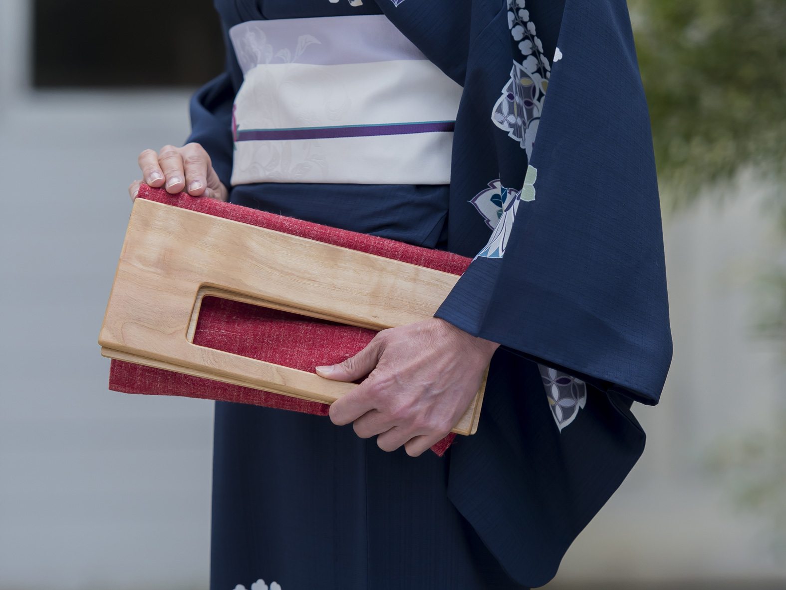 木製バッグ ウォグモンティ [桜材,遠州織物,ハンドバッグ,クラッチ 
